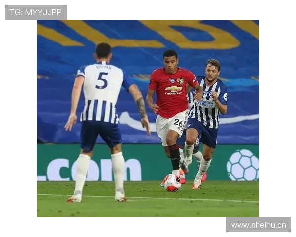 马尔蒂尼传球特点：精准长传与稳健短传结合，攻防转换中表现稳健